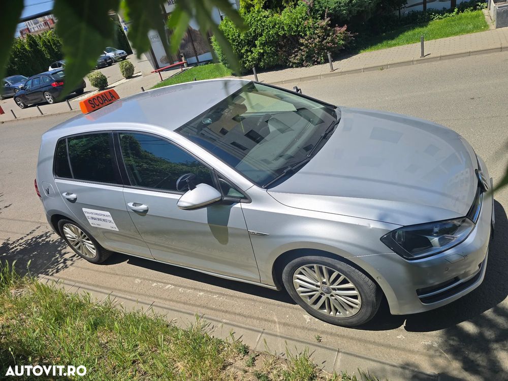 Volkswagen Golf - 3