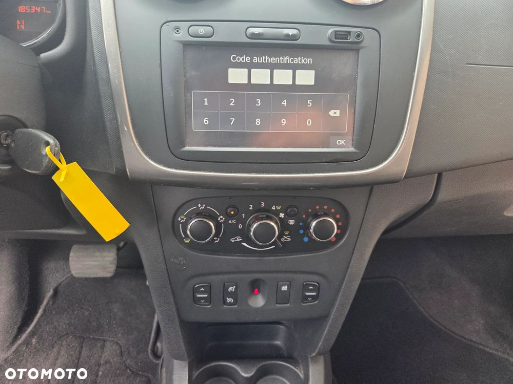 Dacia Sandero 0.9 TCe Laureate S&S Easy-R - 12