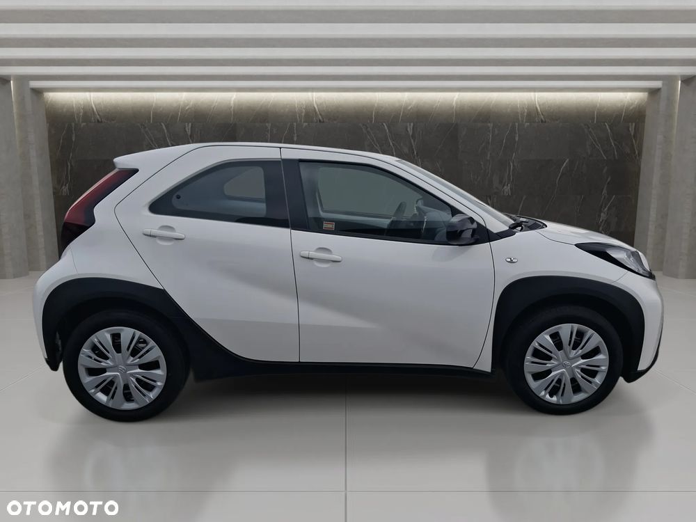 Toyota Aygo X 1.0 VVT-i Comfort CVT - 4