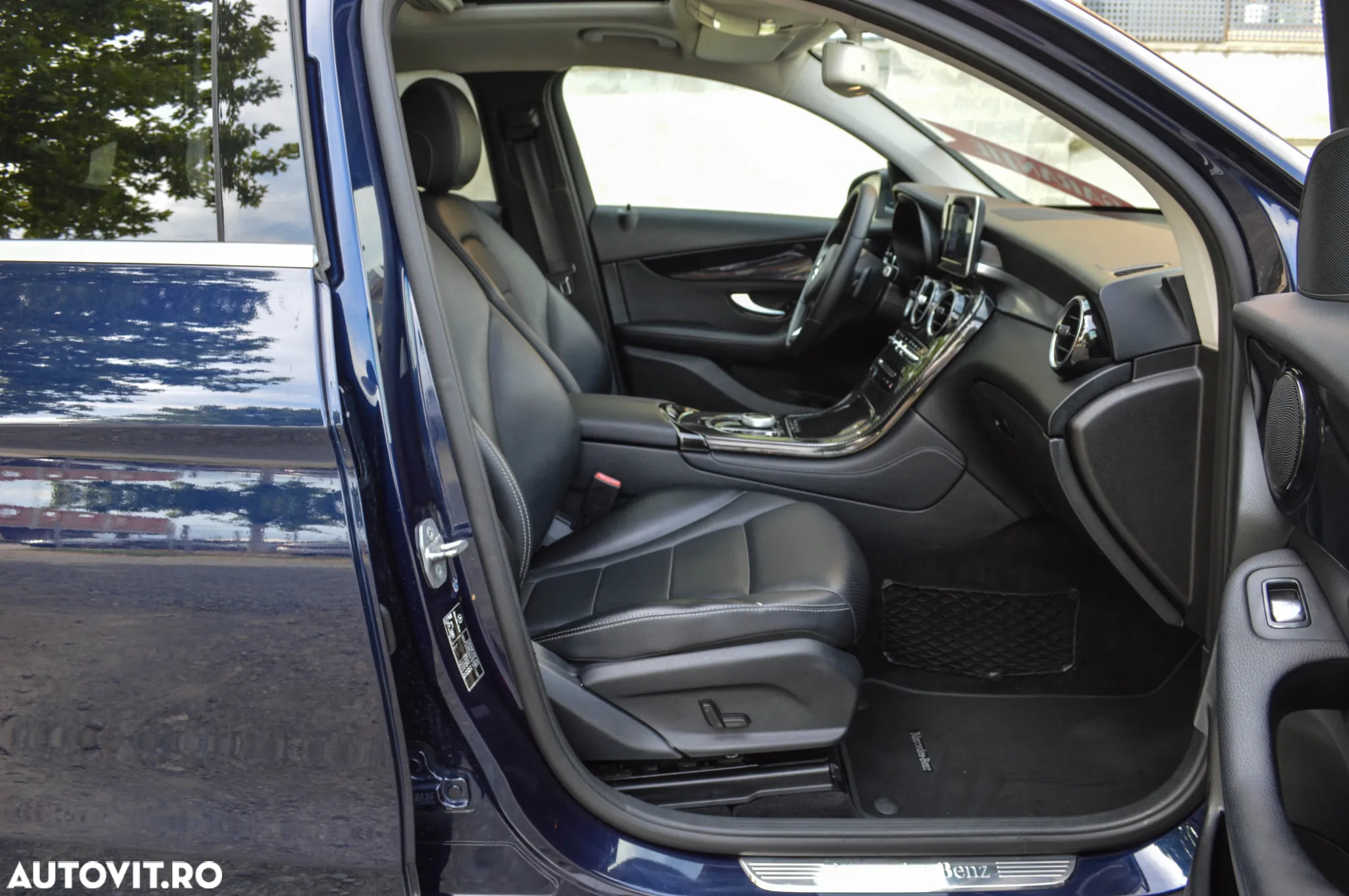 Mercedes-Benz GLC Coupe 250 d 4Matic 9G-TRONIC - 34