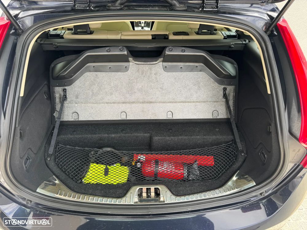 Volvo V60 D6 Twin Engine Geartronic Summum - 9