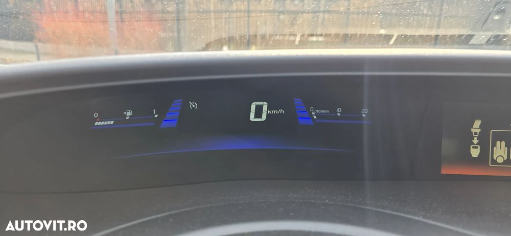 Honda Civic 1.8 MT ES - 21