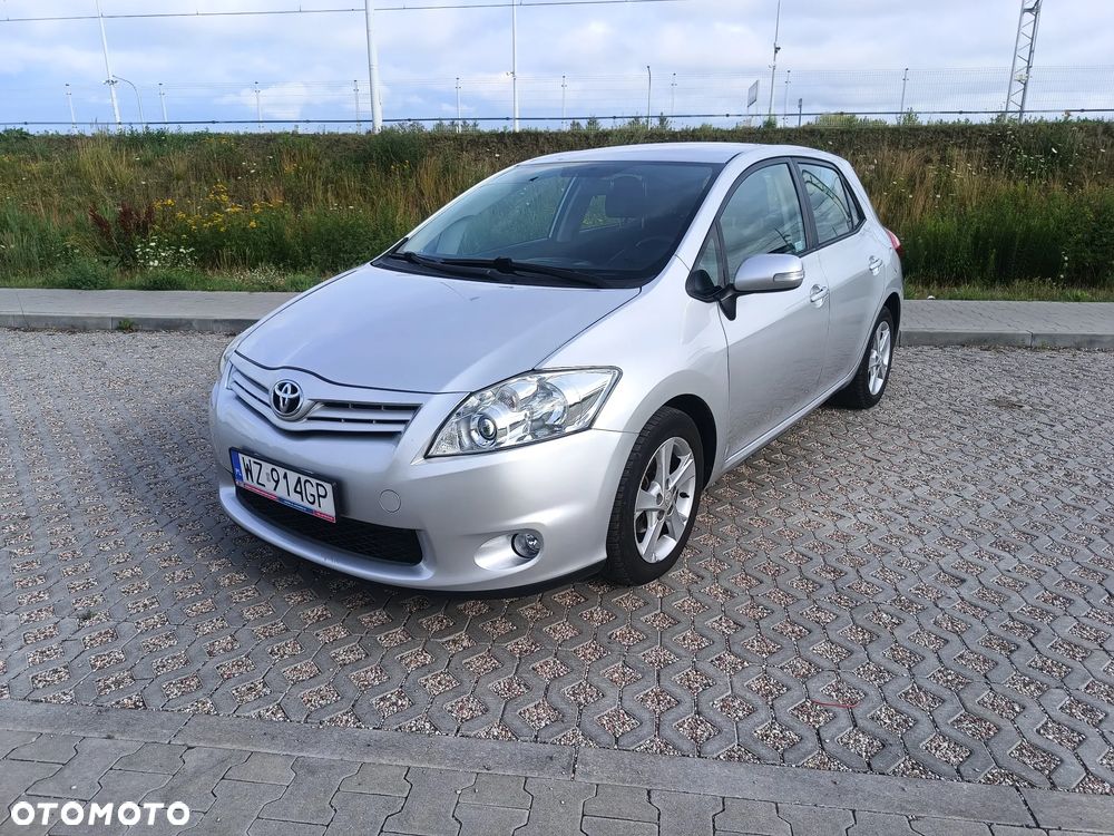 Toyota Auris 1.6 Sol - 4