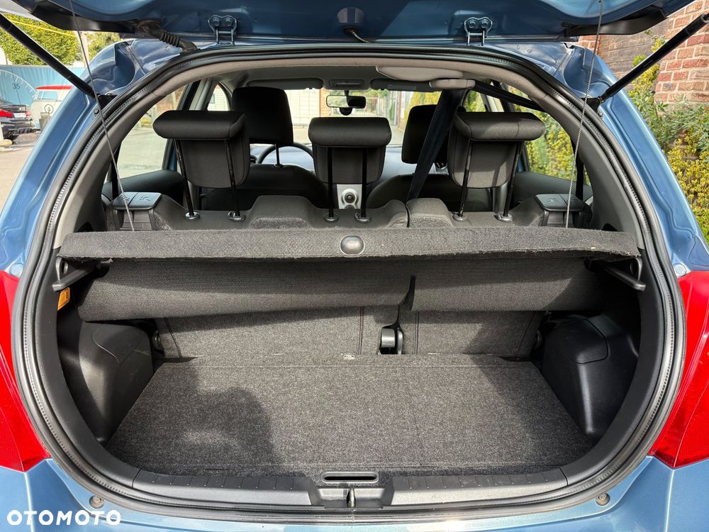 Toyota Yaris 1.3 Luna - 19