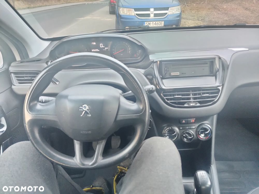 Peugeot 208 1.4 HDi Active - 9