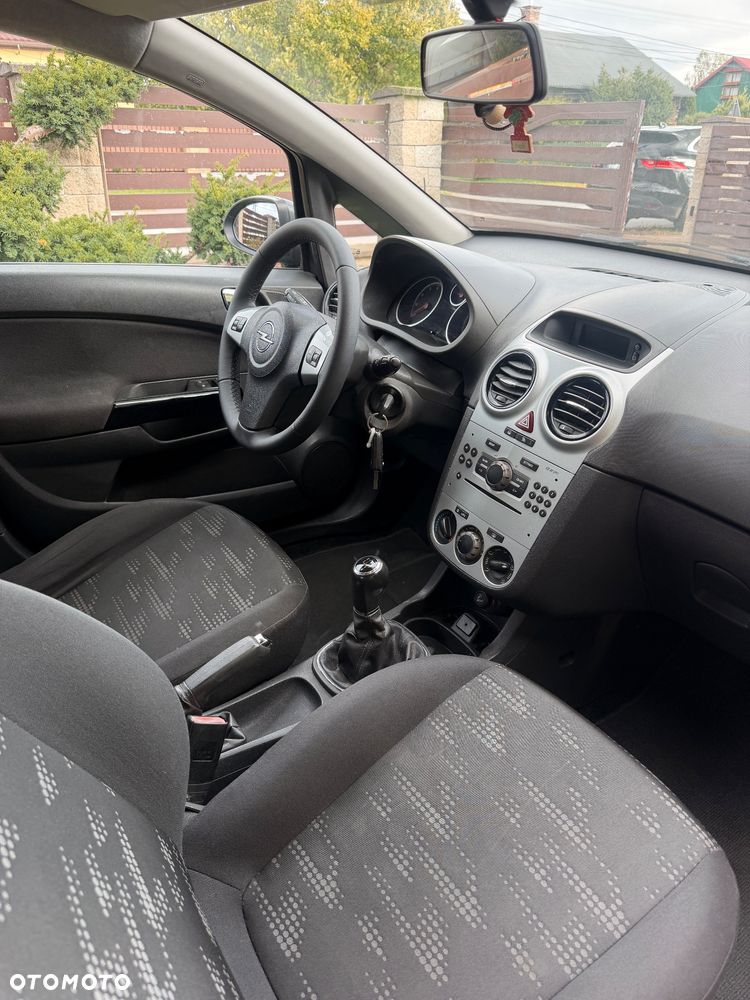 Opel Corsa 1.2 16V Cosmo - 31