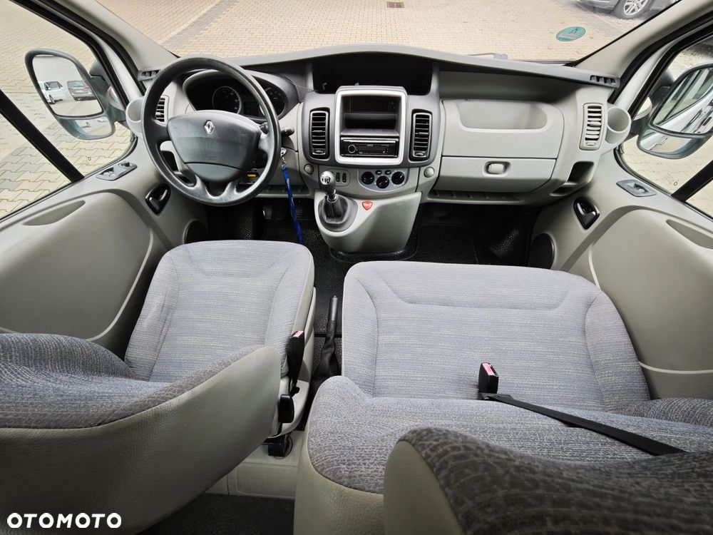 Renault Trafic L1H1 Passenger Lux - 23