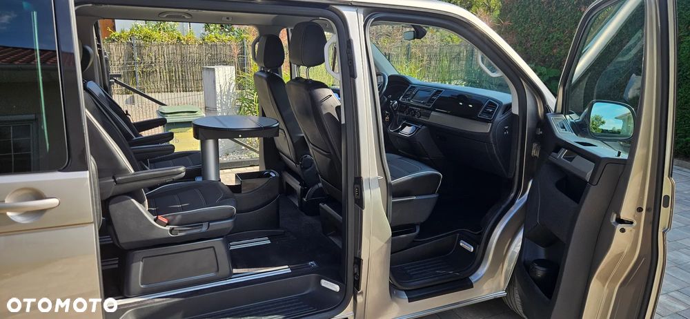 Volkswagen Multivan - 23