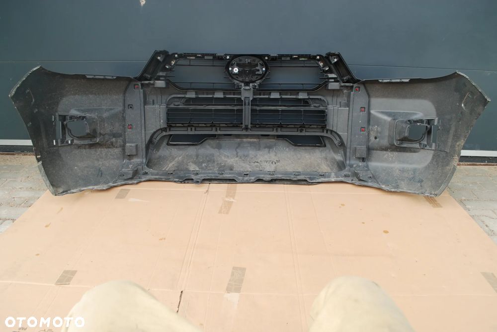 TOYOTA HILUX VIII INVINCIBLE 20- Zderzak Przedni Przód - 14