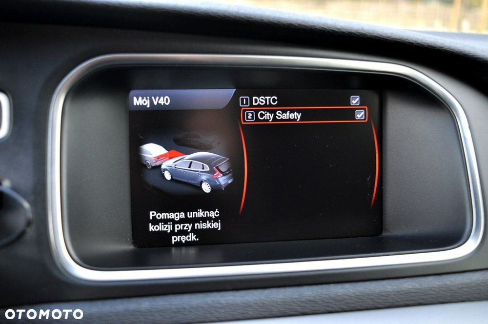 Volvo V40 D2 Momentum - 33