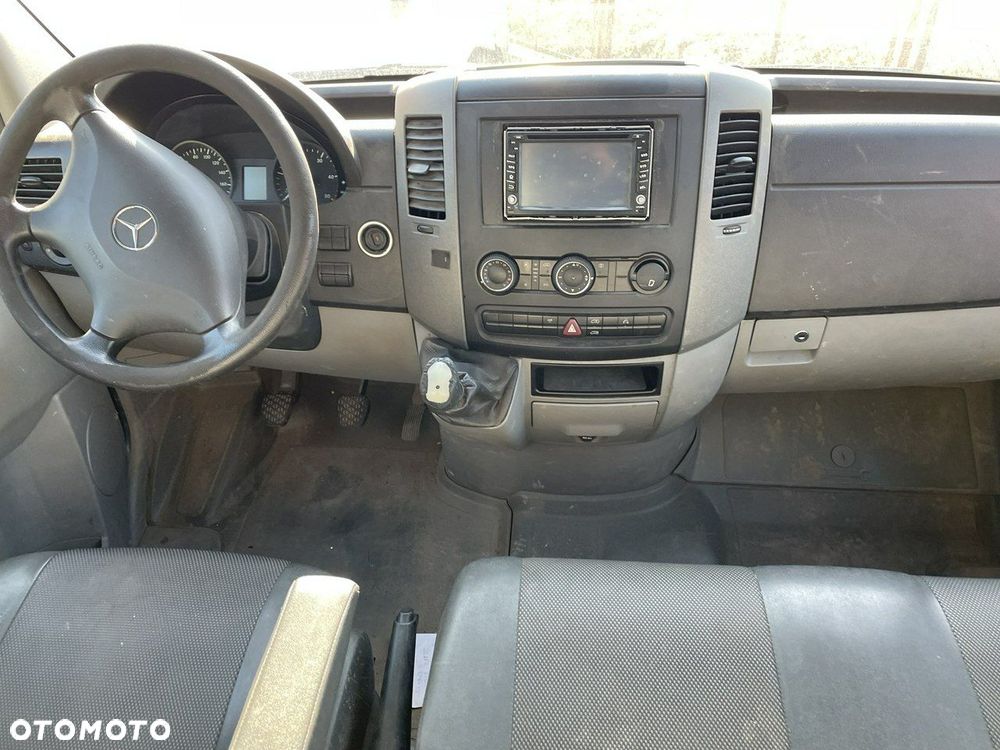 Mercedes-Benz Sprinter - 18