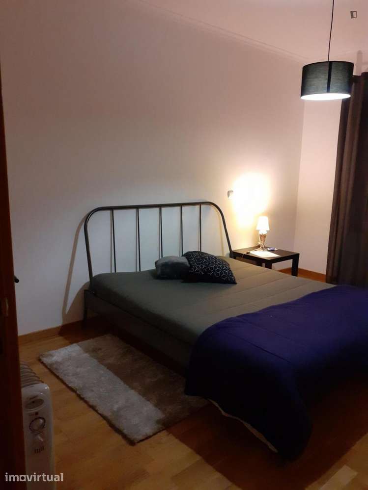 Quarto - localizado em Lisbon - Grande imagem: 2/13
