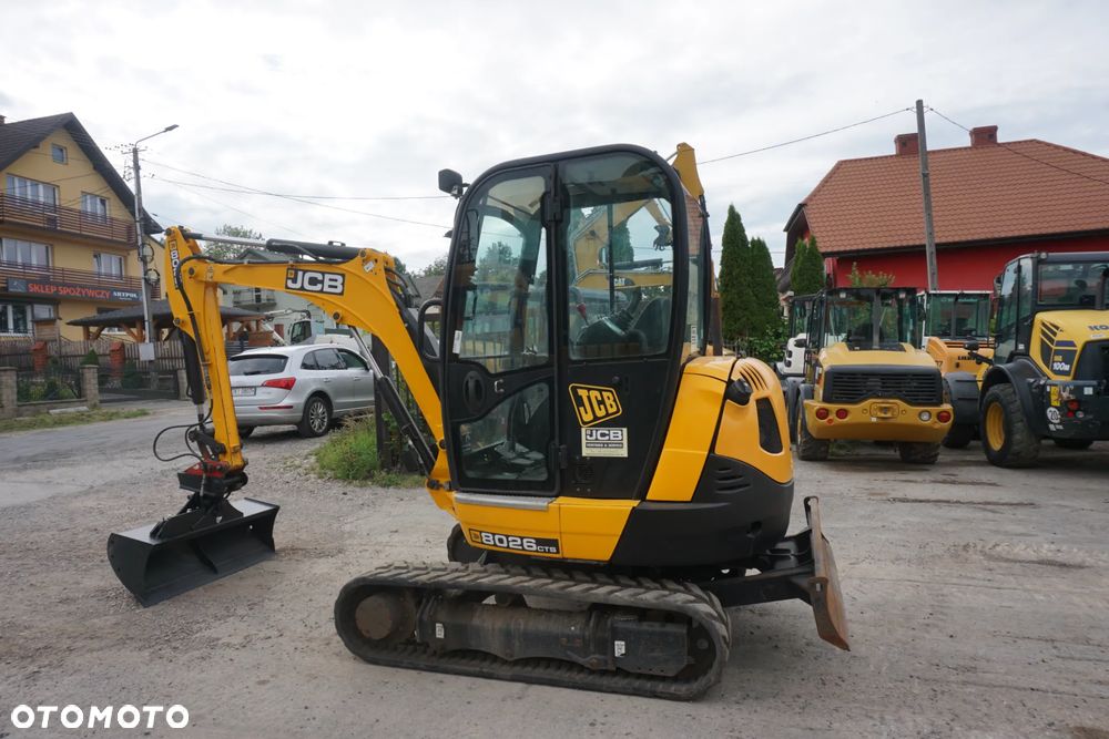 JCB 8026 - 6