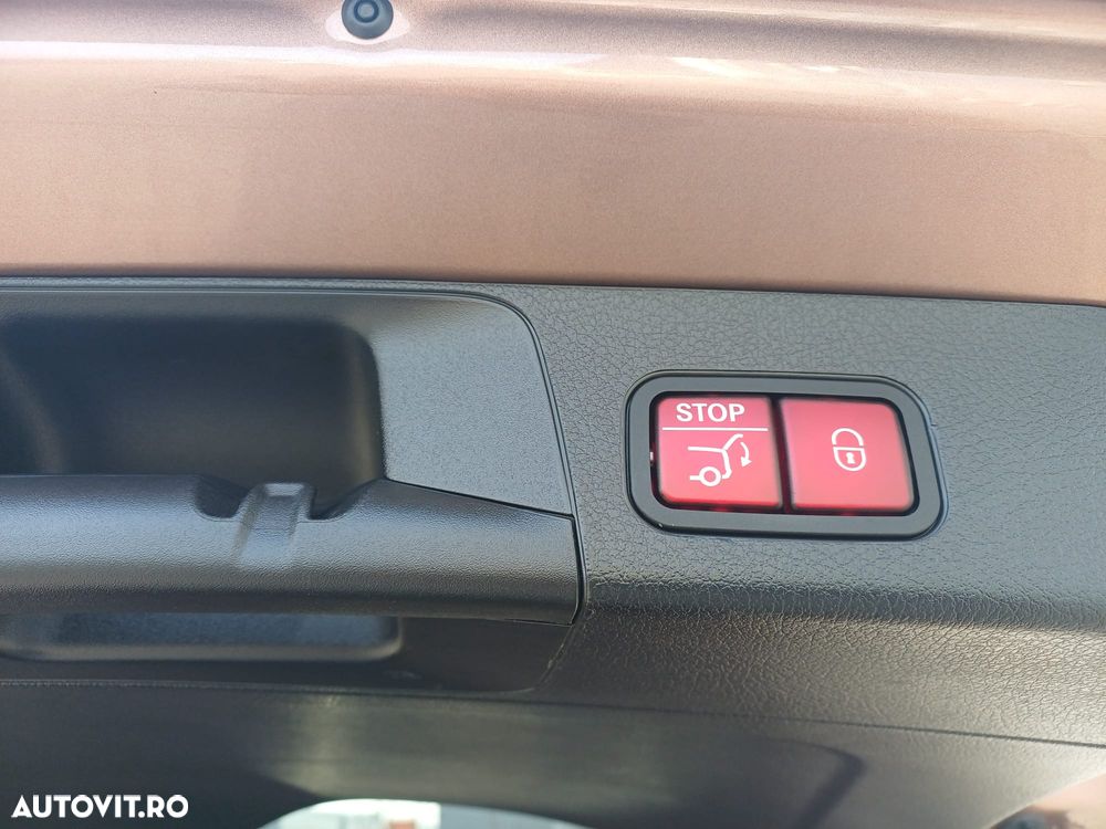 Mercedes-Benz GLB - 7