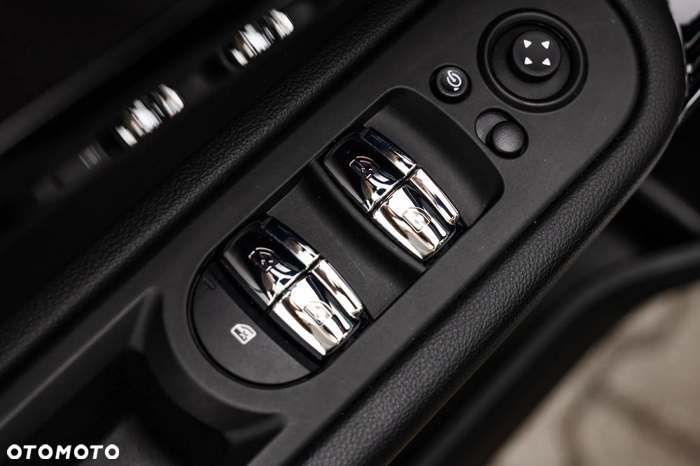 MINI Countryman Cooper SE ALL4 Classic Trim - 35