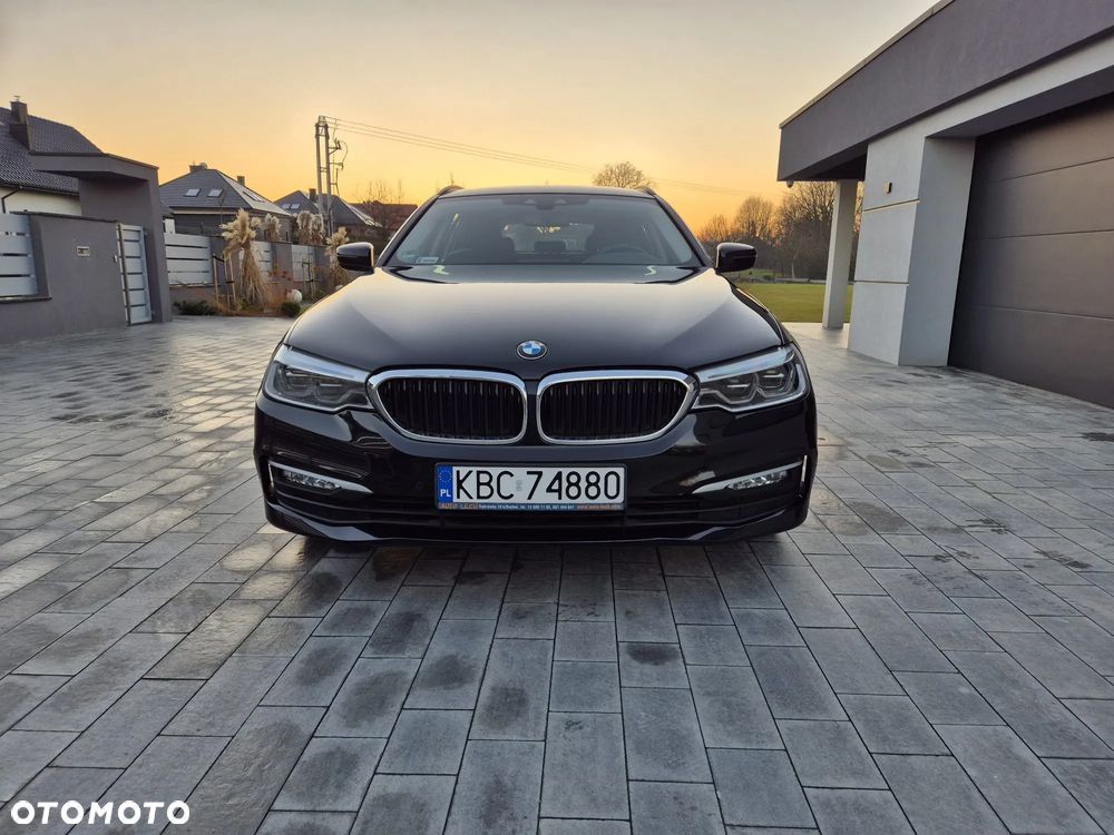 BMW Seria 5 520d xDrive Sport Line - 2