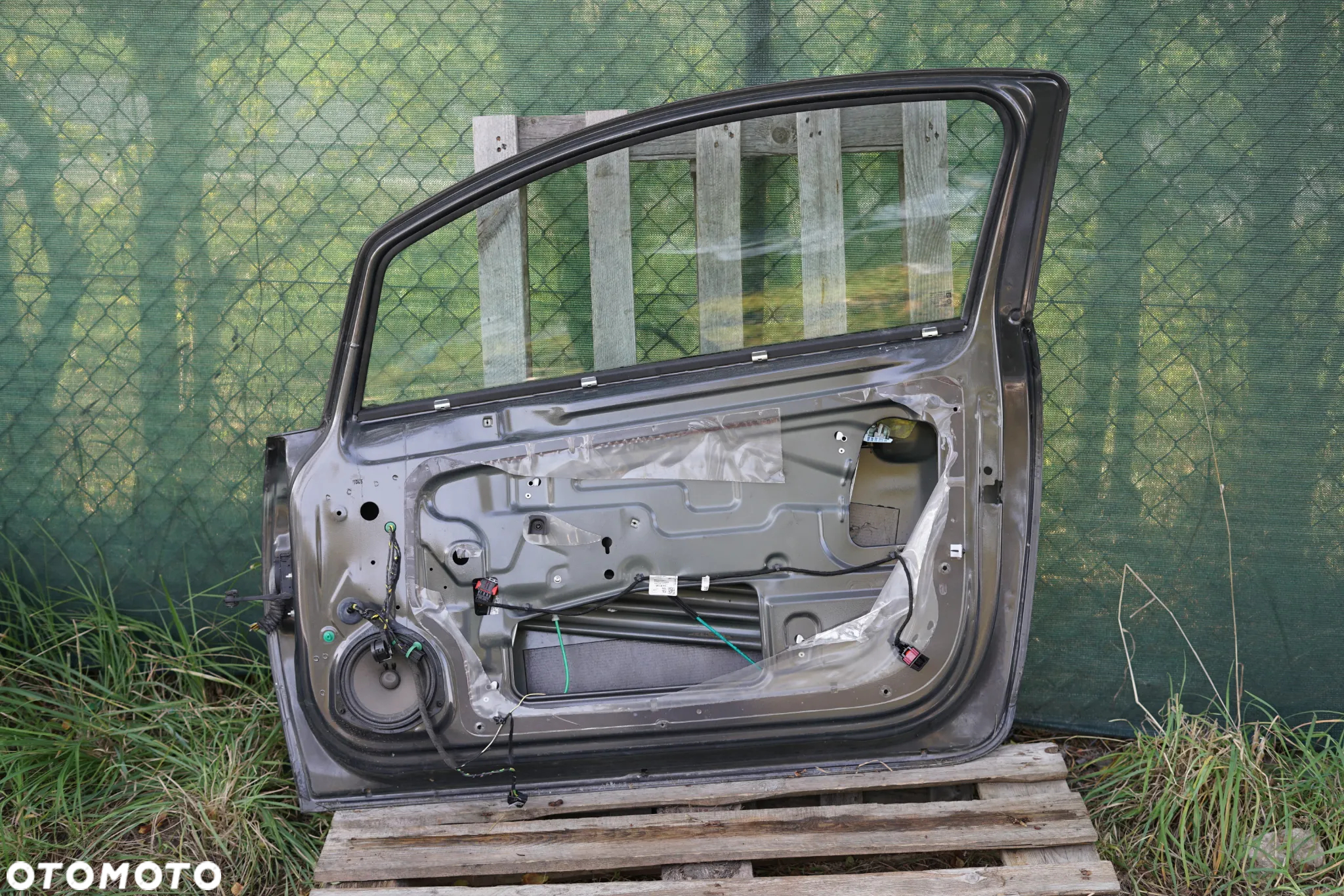 Drzwi przód przednie prawe Opel Corsa E 3d Z190 - 10