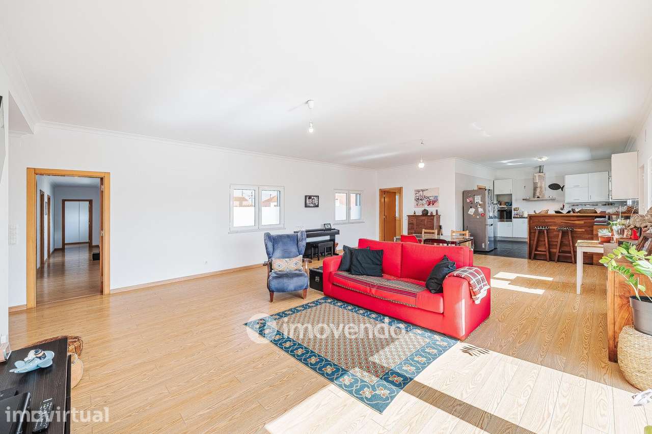 Moradia T4 incrível, com terreno de 4.200m², no Rebocho, Coruche - Grande imagem: 4/60