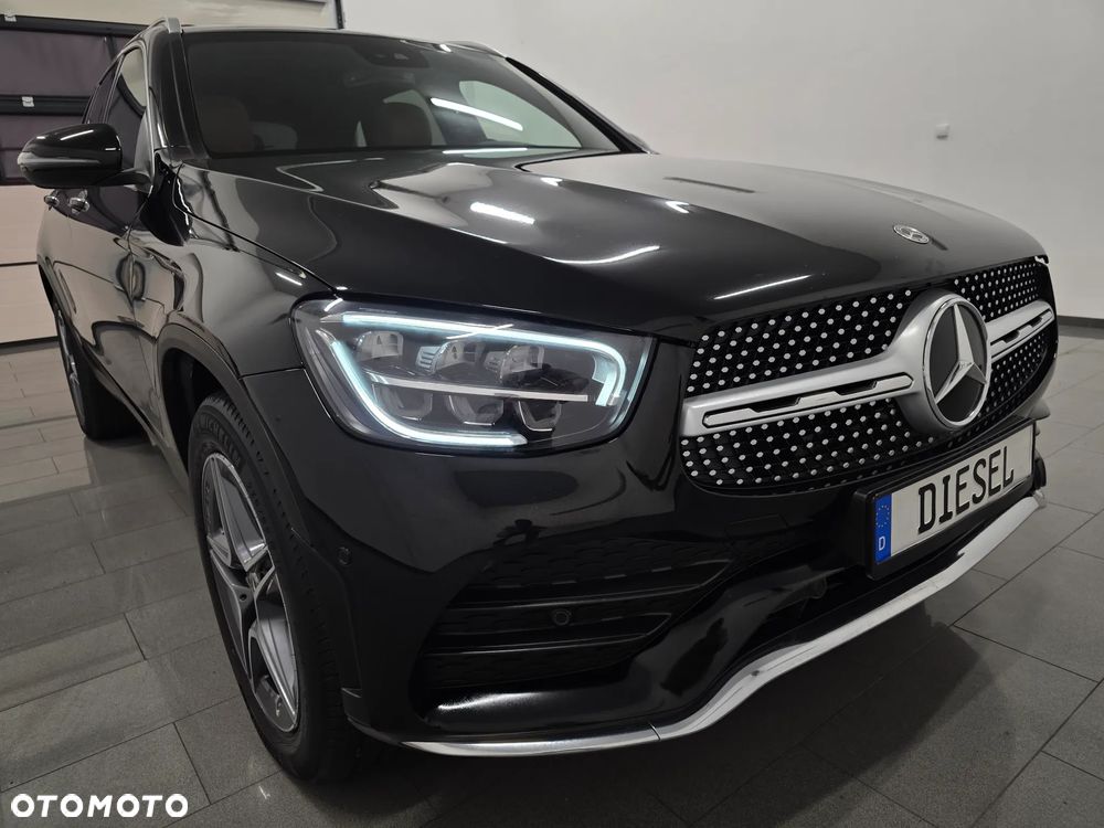 Mercedes-Benz GLC 300 de 4Matic 9G-TRONIC AMG Line Plus - 29
