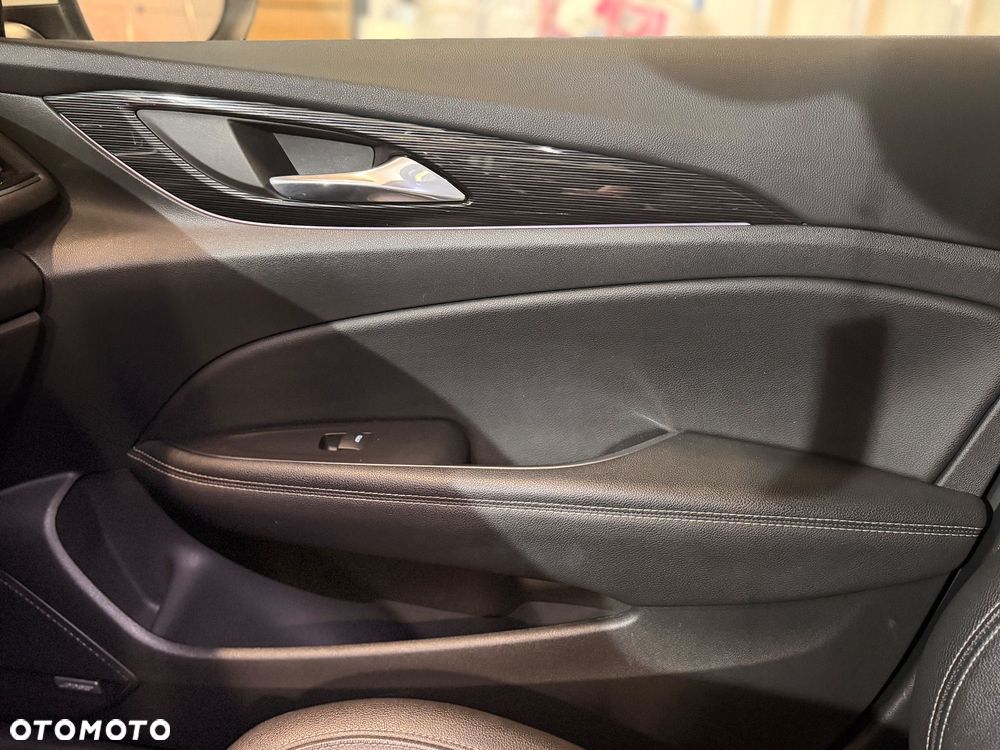 Opel Insignia 2.0 CDTI Elite S&S - 22