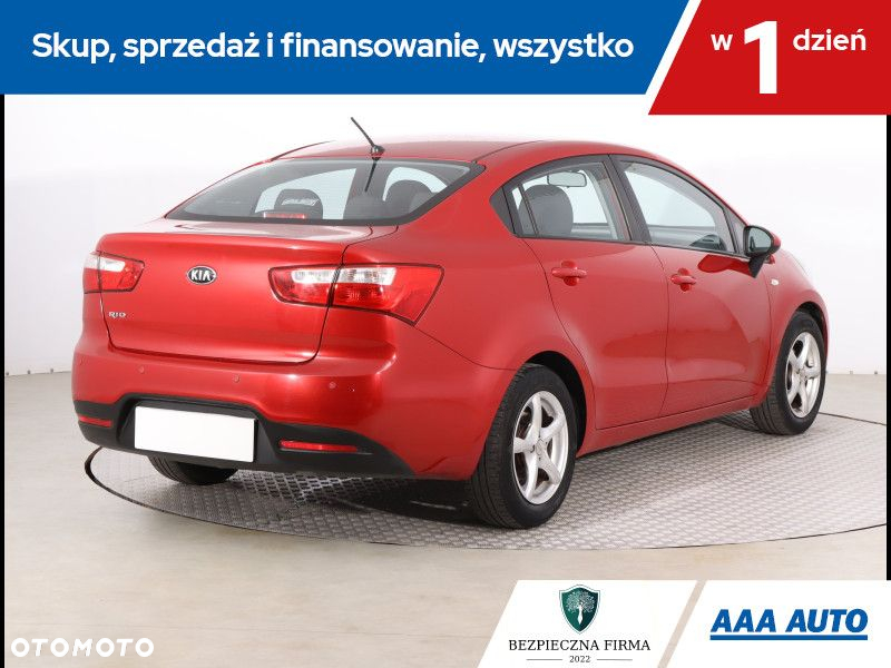 Kia Rio - 6
