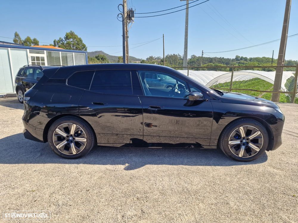 BMW iX xDrive 50 Pack Desportivo - 4