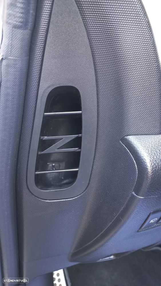 Nissan 350 Z Standard - 20