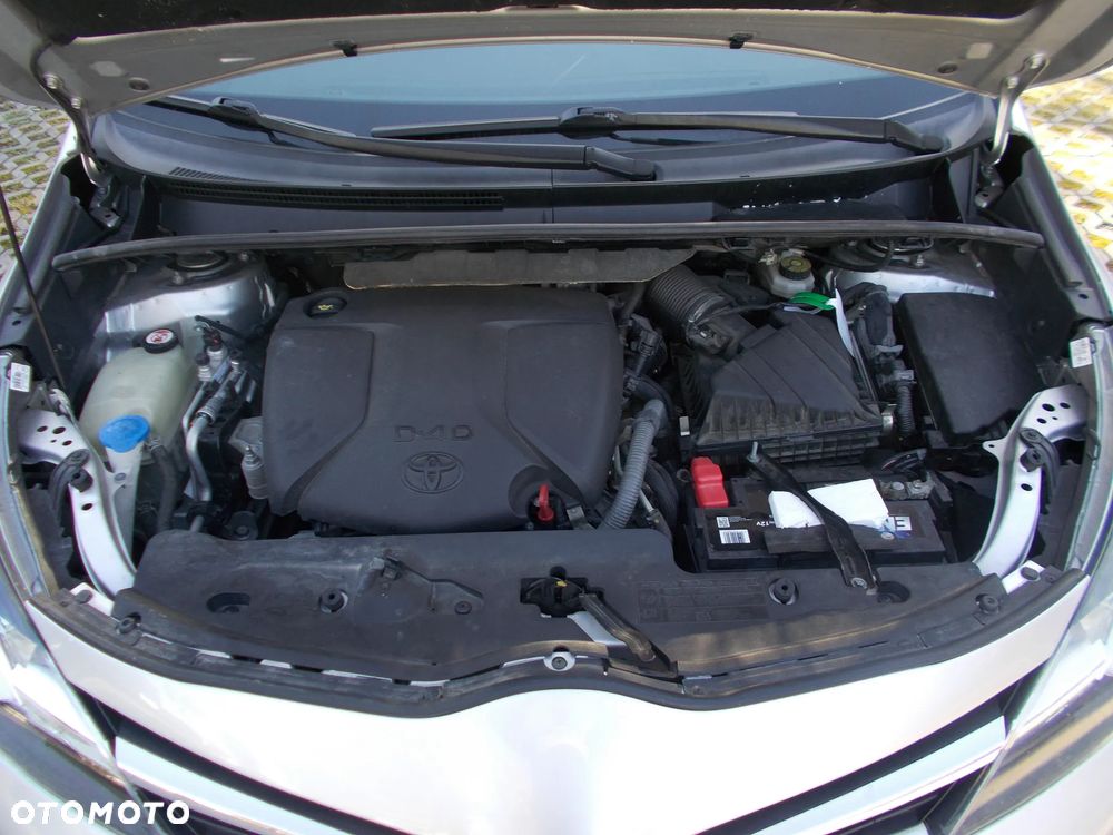 Toyota Verso 1.6 D-4D 7-Sitzer Start/Stop Executive - 17