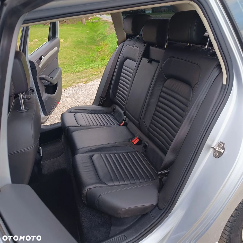 Volkswagen Passat 2.0 TDI (BlueMotion Technology) Highline - 13