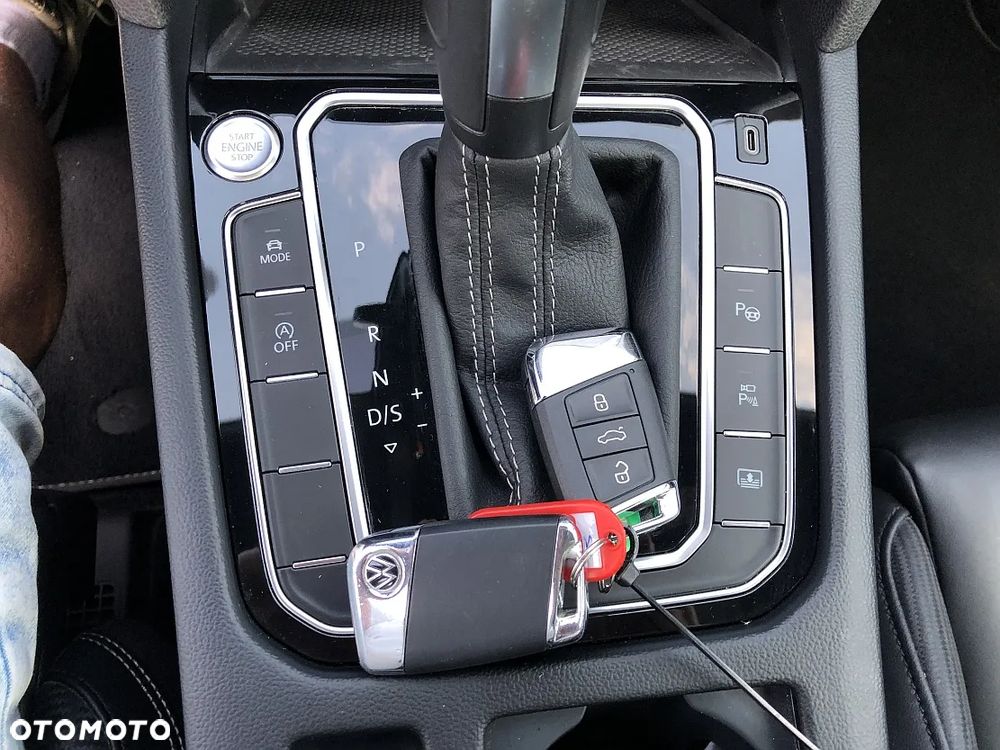 Volkswagen Passat 2.0 TSI 4Mot Elegance DSG - 31