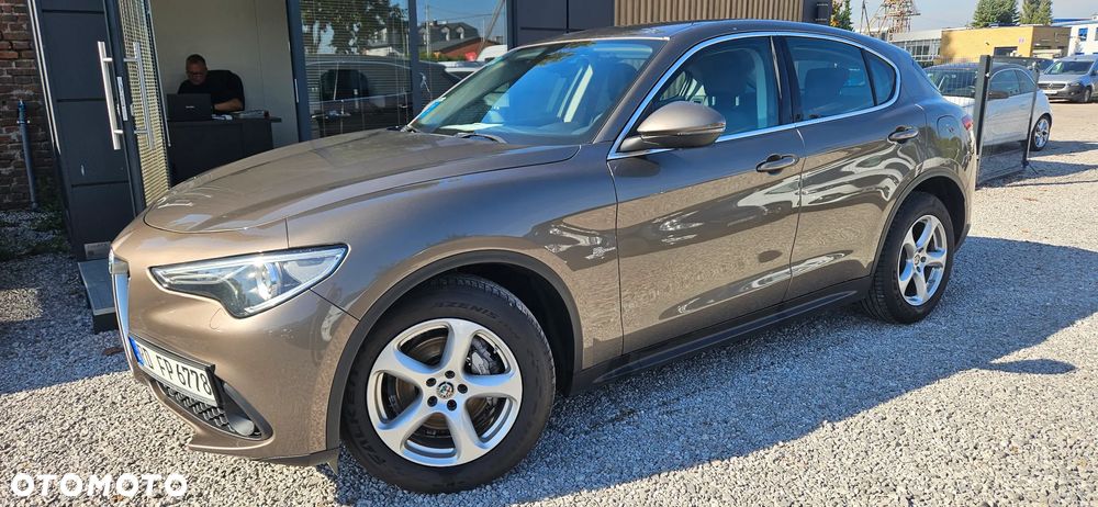 Alfa Romeo Stelvio 2.2 16V AT8 Executive - 4