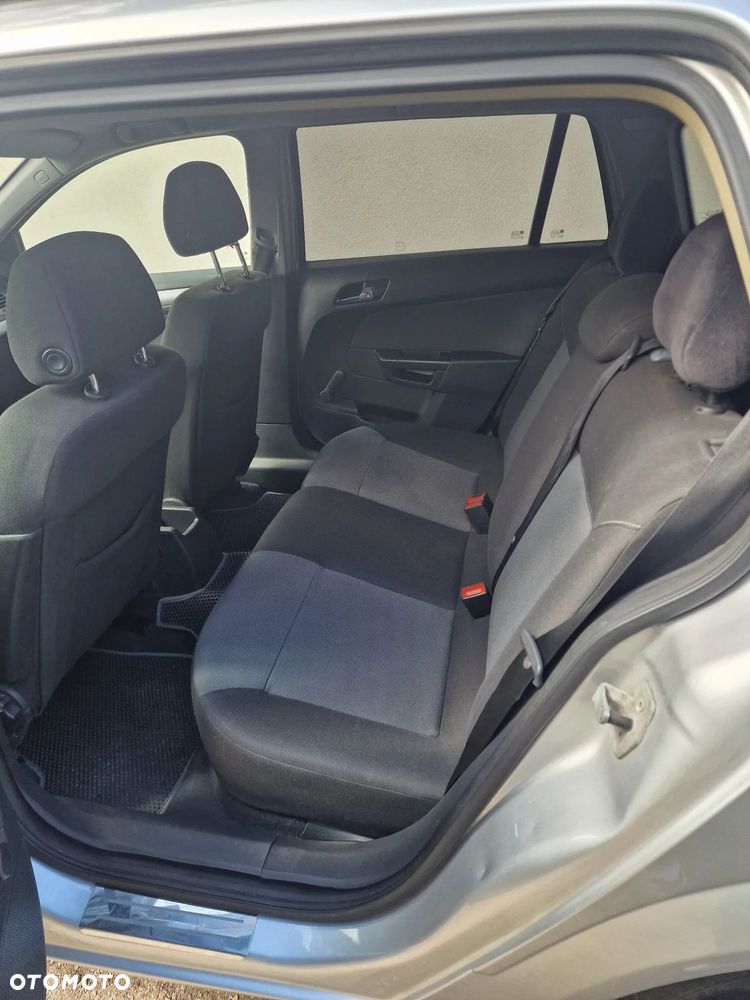 Opel Astra 1.7 CDTI Cosmo - 29