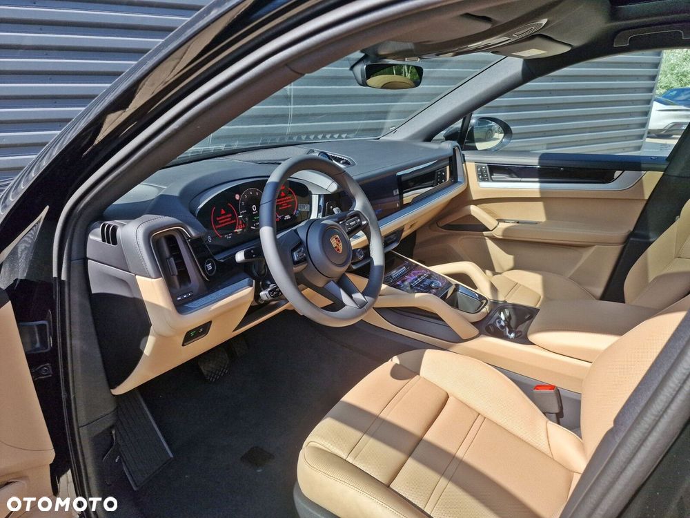Porsche Cayenne - 4