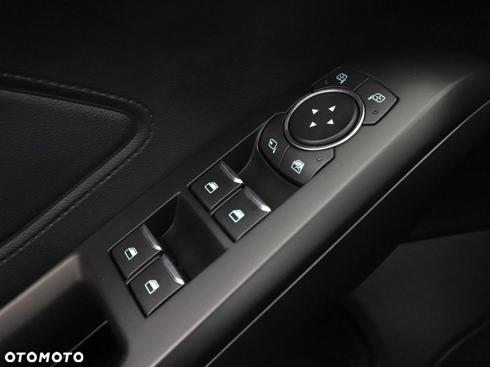 Ford Focus - 35