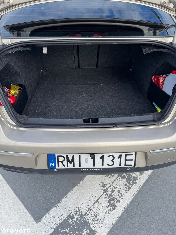 Volkswagen Passat 2.0 TDI 4Mot Comfortline - 10