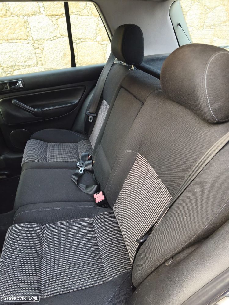VW Golf 1.9 TDi Generation - 4