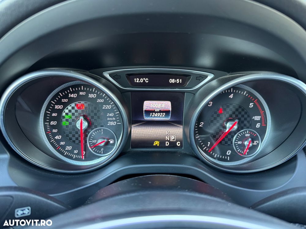 Mercedes-Benz A 200 d 7G-DCT AMG Line - 24