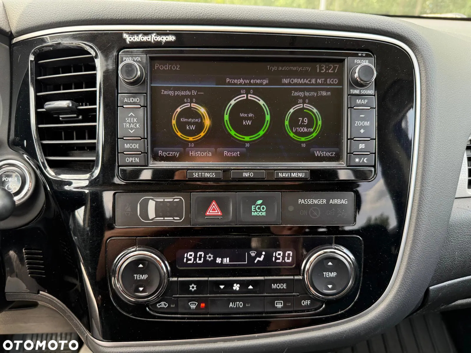 Mitsubishi Outlander PHEV Instyle NAVI - 19
