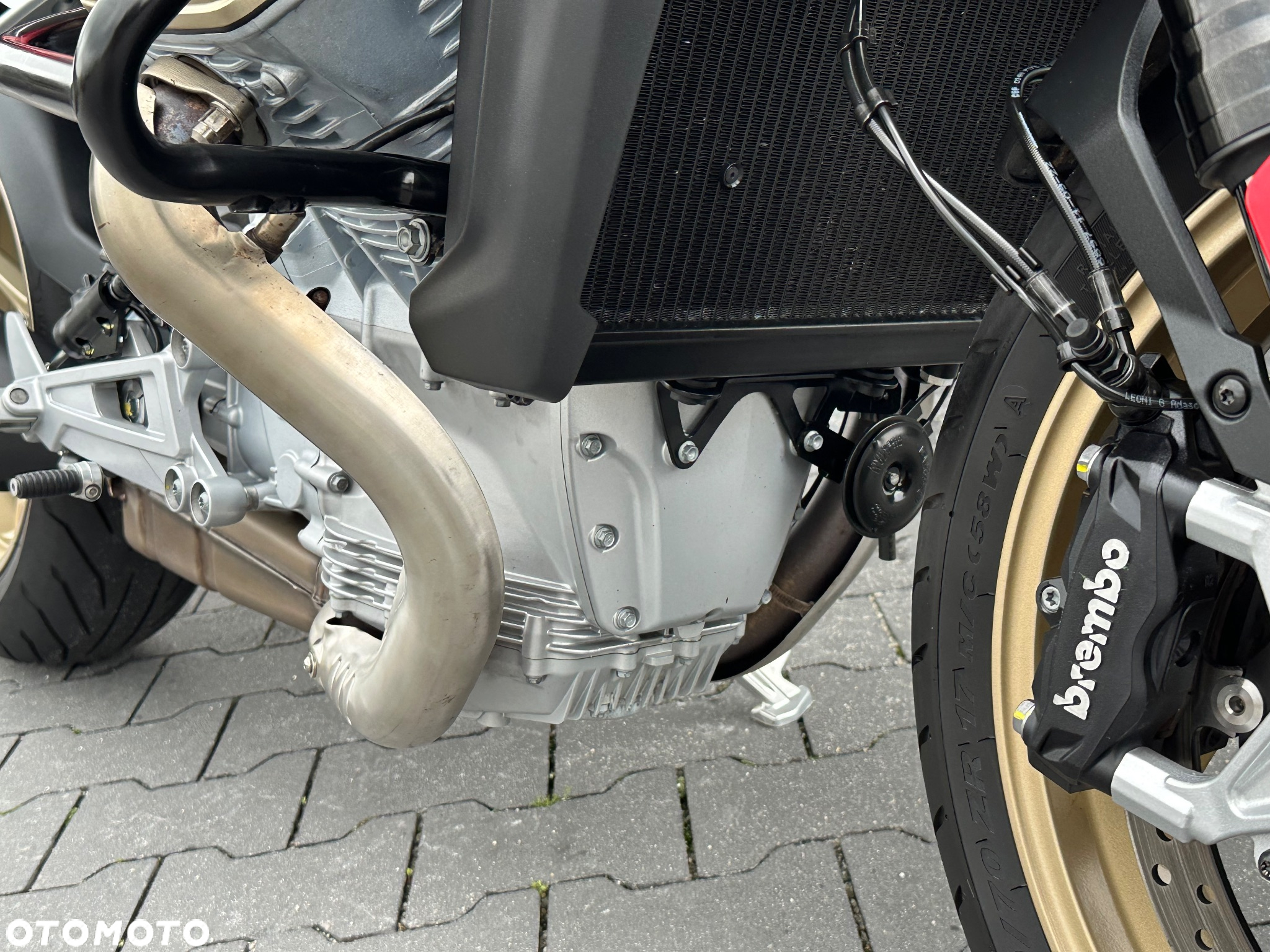 Moto Guzzi V100 Mandello - 17