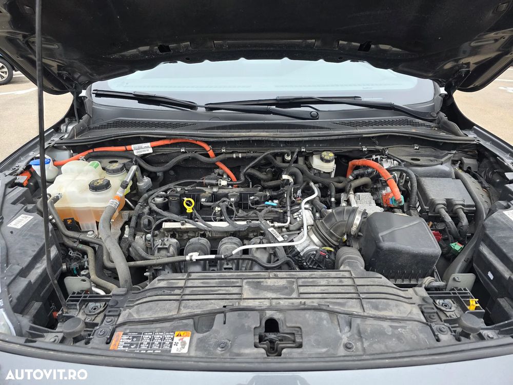 Ford Kuga 2.5 Duratec FHEV ST-LINE X - 13