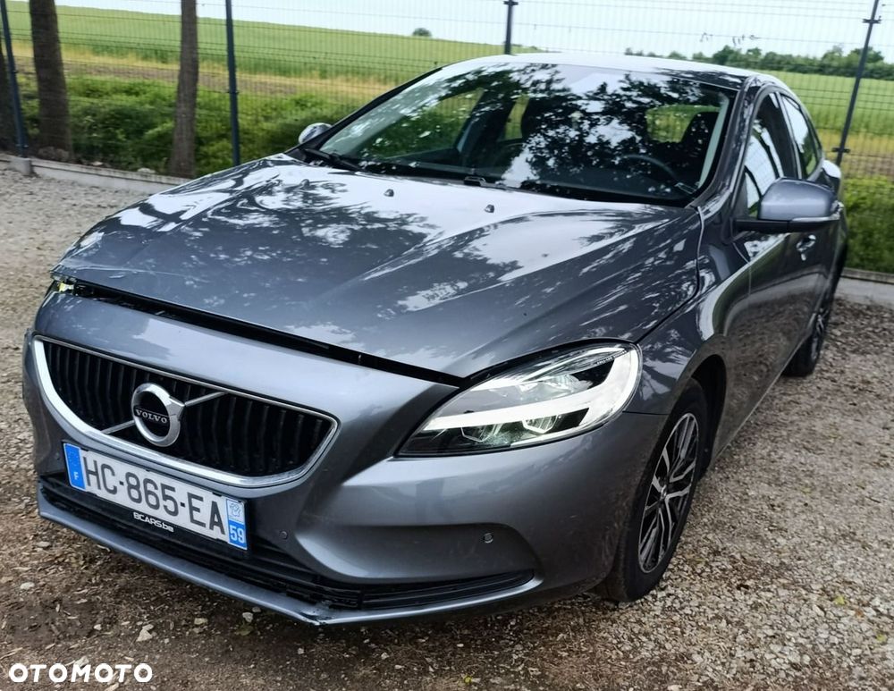 Volvo V40 - 23