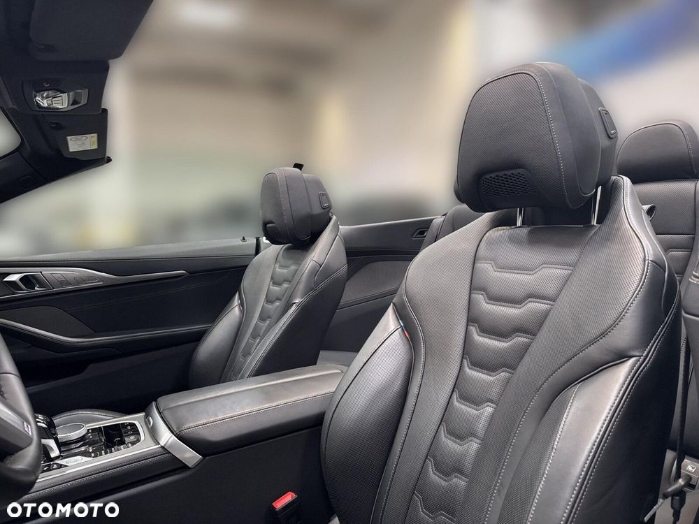 BMW Seria 8 840i - 5