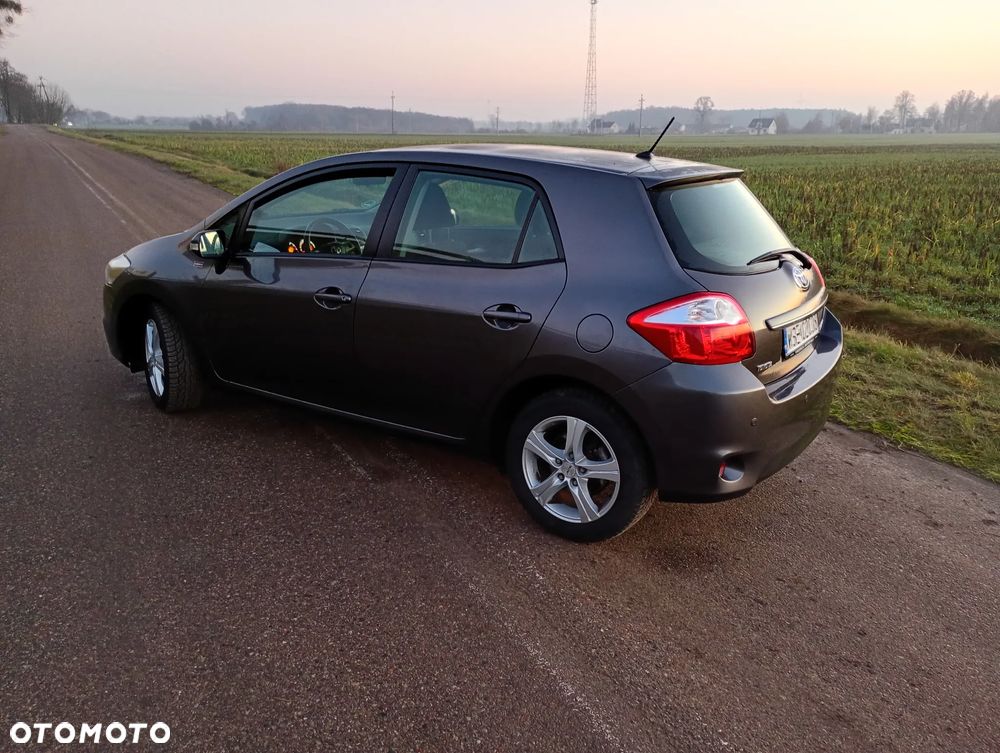 Toyota Auris 1.6 Premium Comfort MS - 37