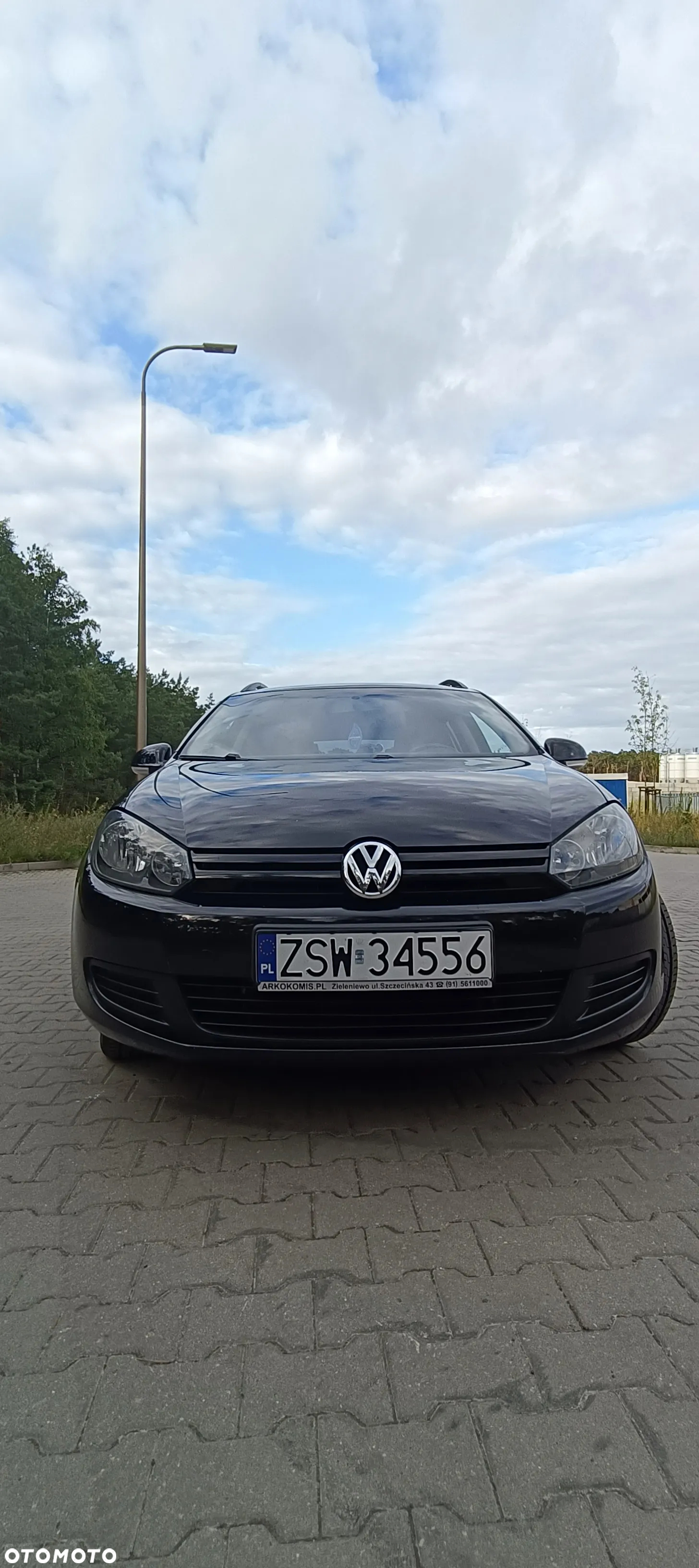 Volkswagen Golf 1.6 TDI DPF Comfortline - 4