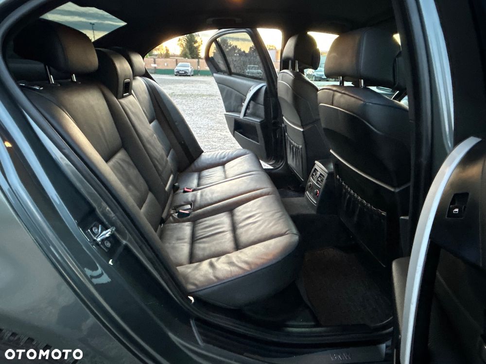 BMW Seria 5 - 28