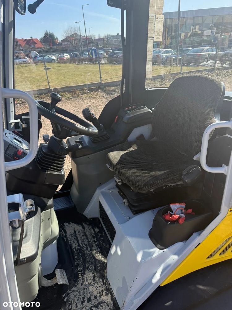 Wacker Neuson WL 28 - waga tylko 2800 kg - 16