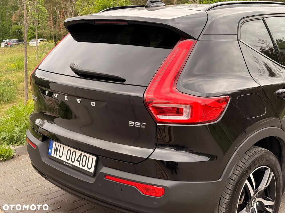 Volvo XC 40 B5 B AWD Momentum Pro - 11