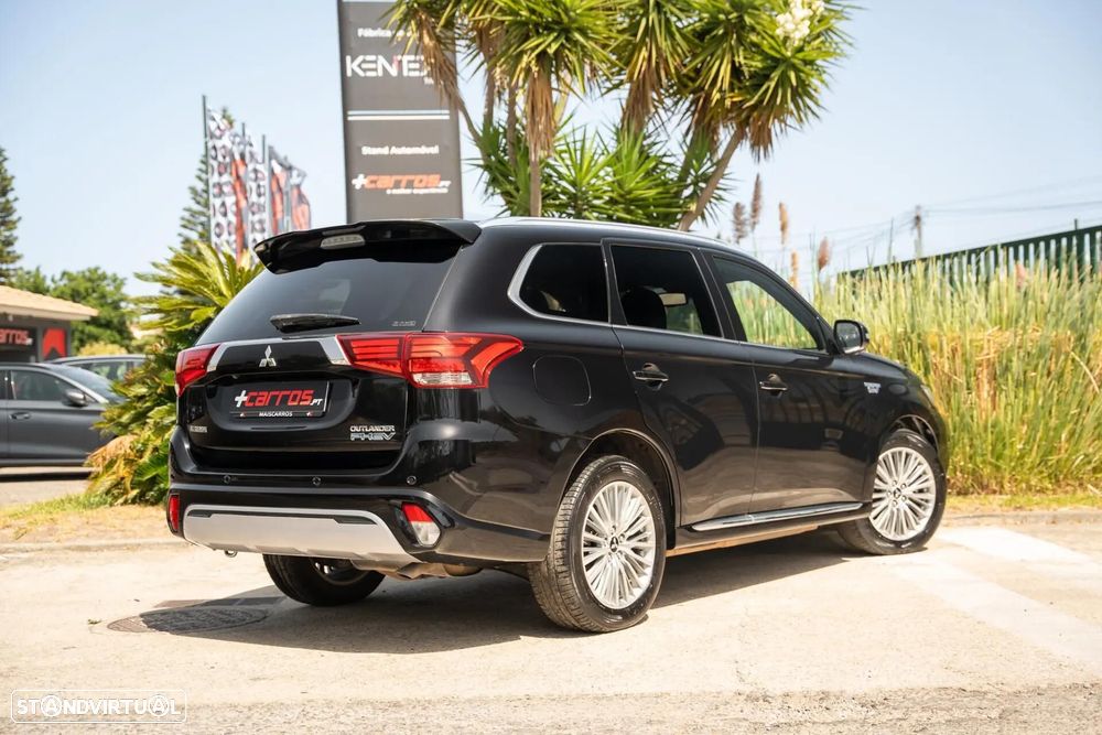 Mitsubishi Outlander 2.4 Instyle - 8