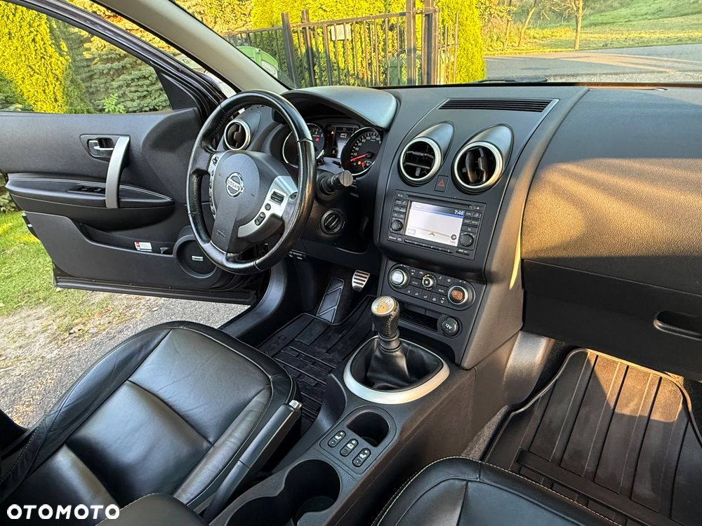 Nissan Qashqai+2 2.0 Tekna - 28