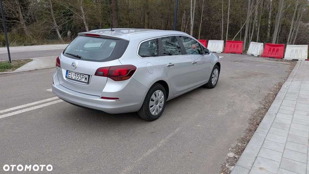 Opel Astra 1.6 Cosmo - 3